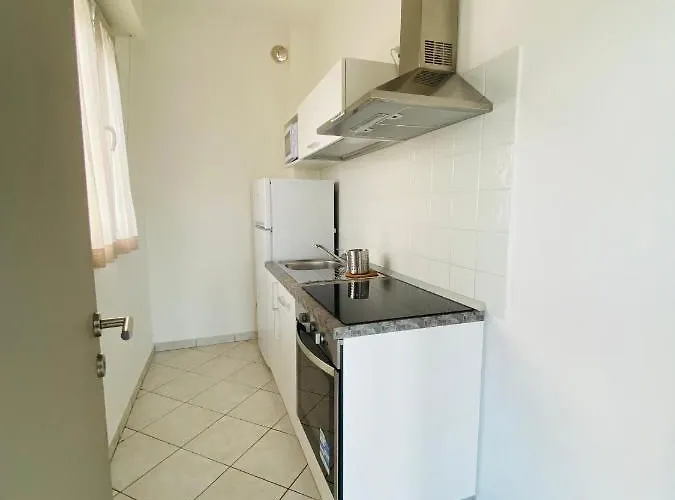 Bay Suites&residence 3* ريميني