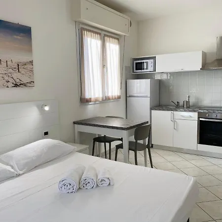 Ξενοδοχείο με διαμερίσματα Bay Suites&residence 3*