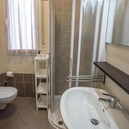 Ξενοδοχείο με διαμερίσματα Bay Suites&residence