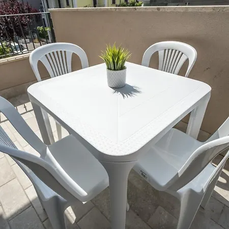 Aparthotel Bay Suites&residence 3*