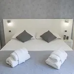 Aparthotel Bay Suites&residence 3*