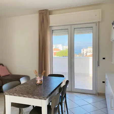 Aparthotel Bay Suites&residence 3*