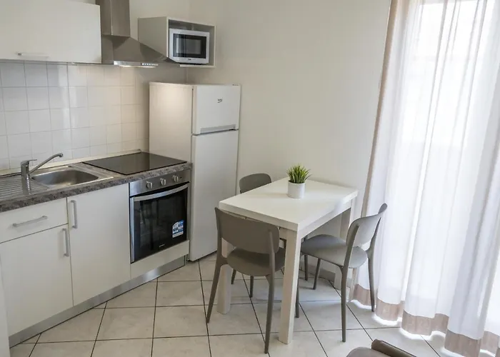 Апарт-отель Bay Suites&residence