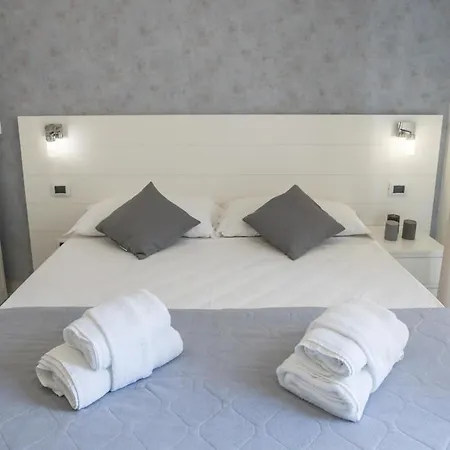 アパートホテル Bay Suites&residence 3*